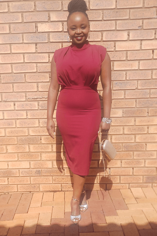 Source photo, maroon dress